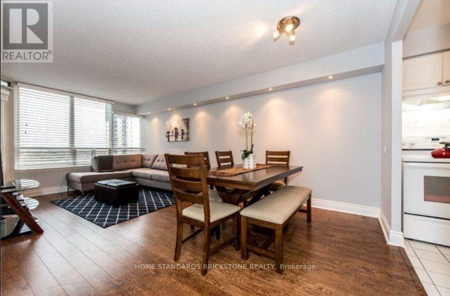 805 - 91 Townsgate Drive, Vaughan (Crestwood-Springfarm-Yorkhill), Ontario  L4J 8E8 - Photo 4 - N12173798