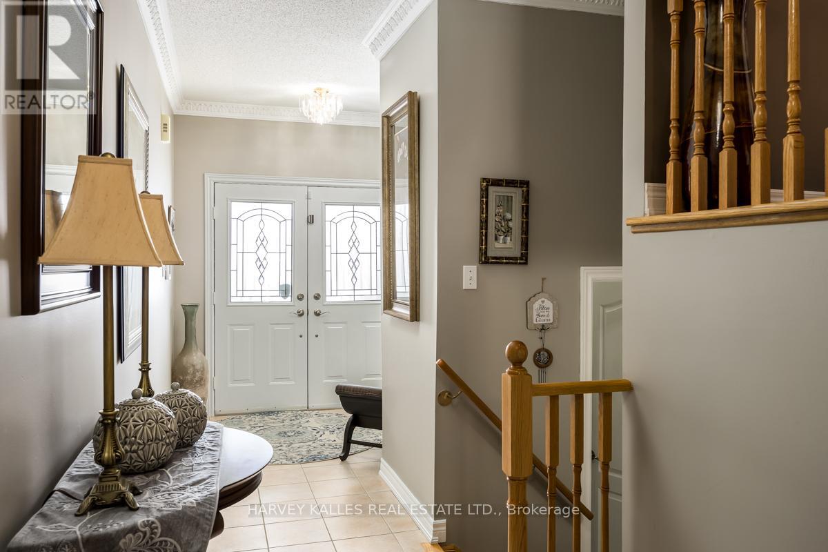 9 Oland Drive, Vaughan (Vellore Village), Ontario  L4H 2H3 - Photo 4 - N12173819