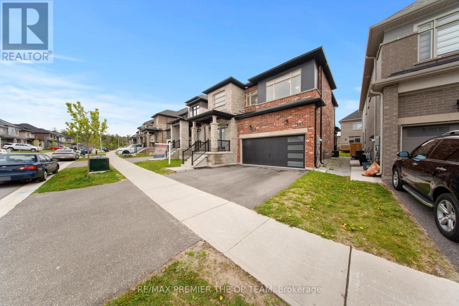 199 Franklin Trail, Barrie, Ontario  L9J 0J1 - Photo 4 - S12173803