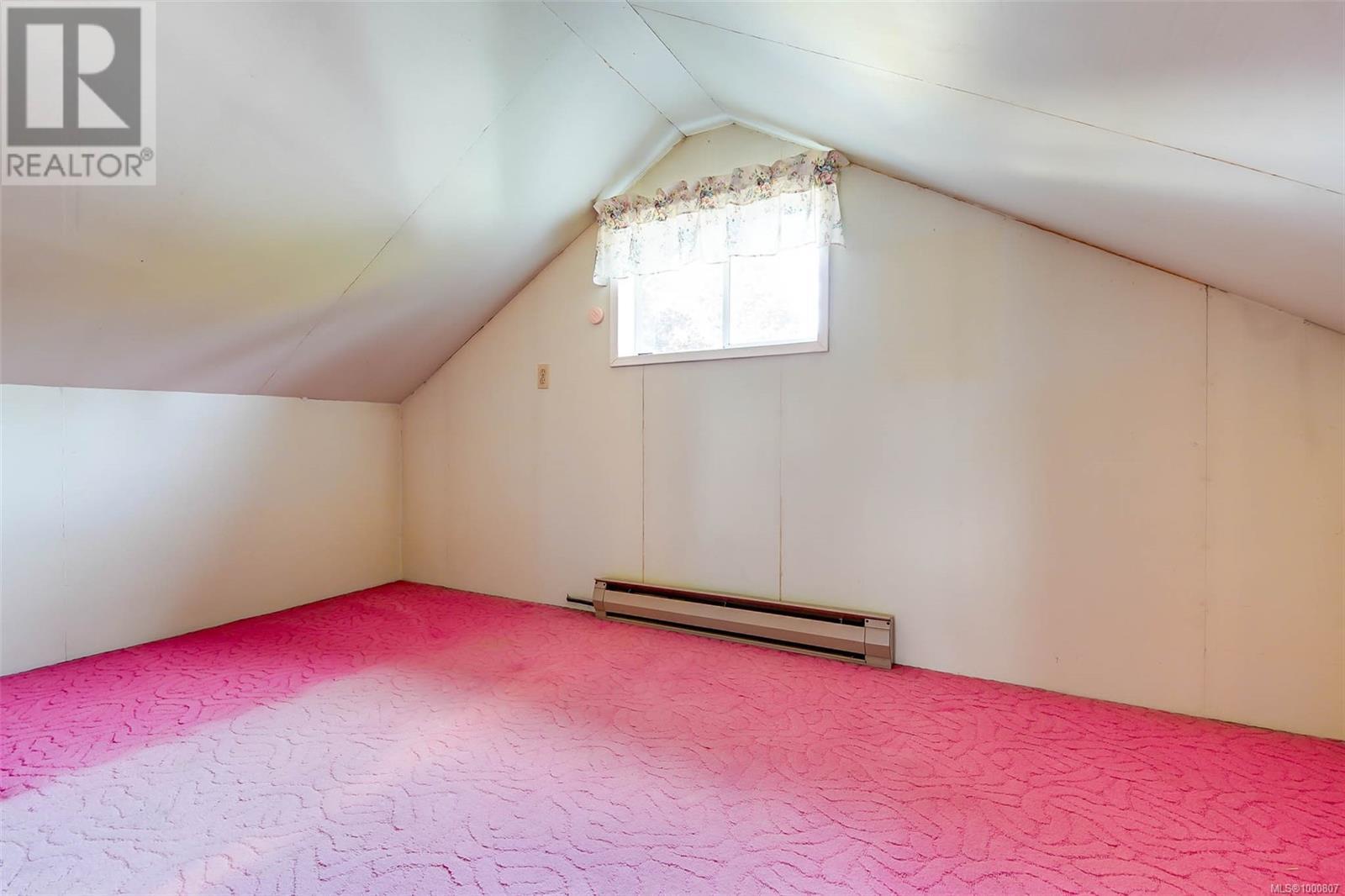 Property at 4372 Princess St image 3