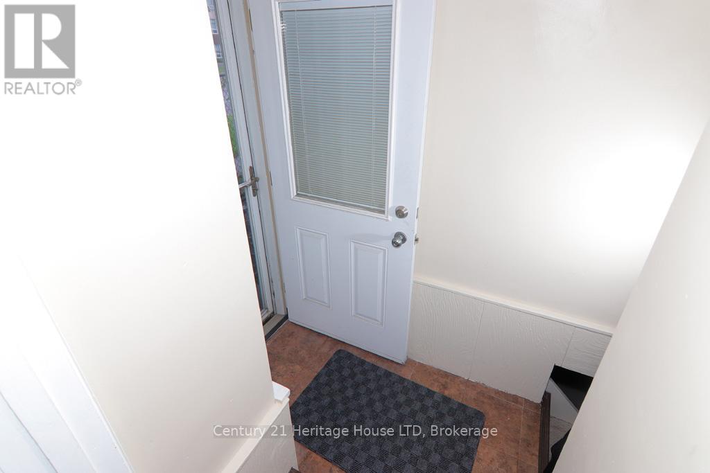538 Carlton Street, St. Catharines, Ontario  L2M 4X7 - Photo 28 - X12173968