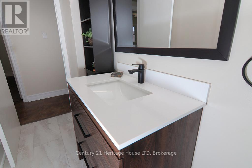 538 Carlton Street, St. Catharines (Carlton/bunting), Ontario  L2M 4X7 - Photo 33 - X12173968