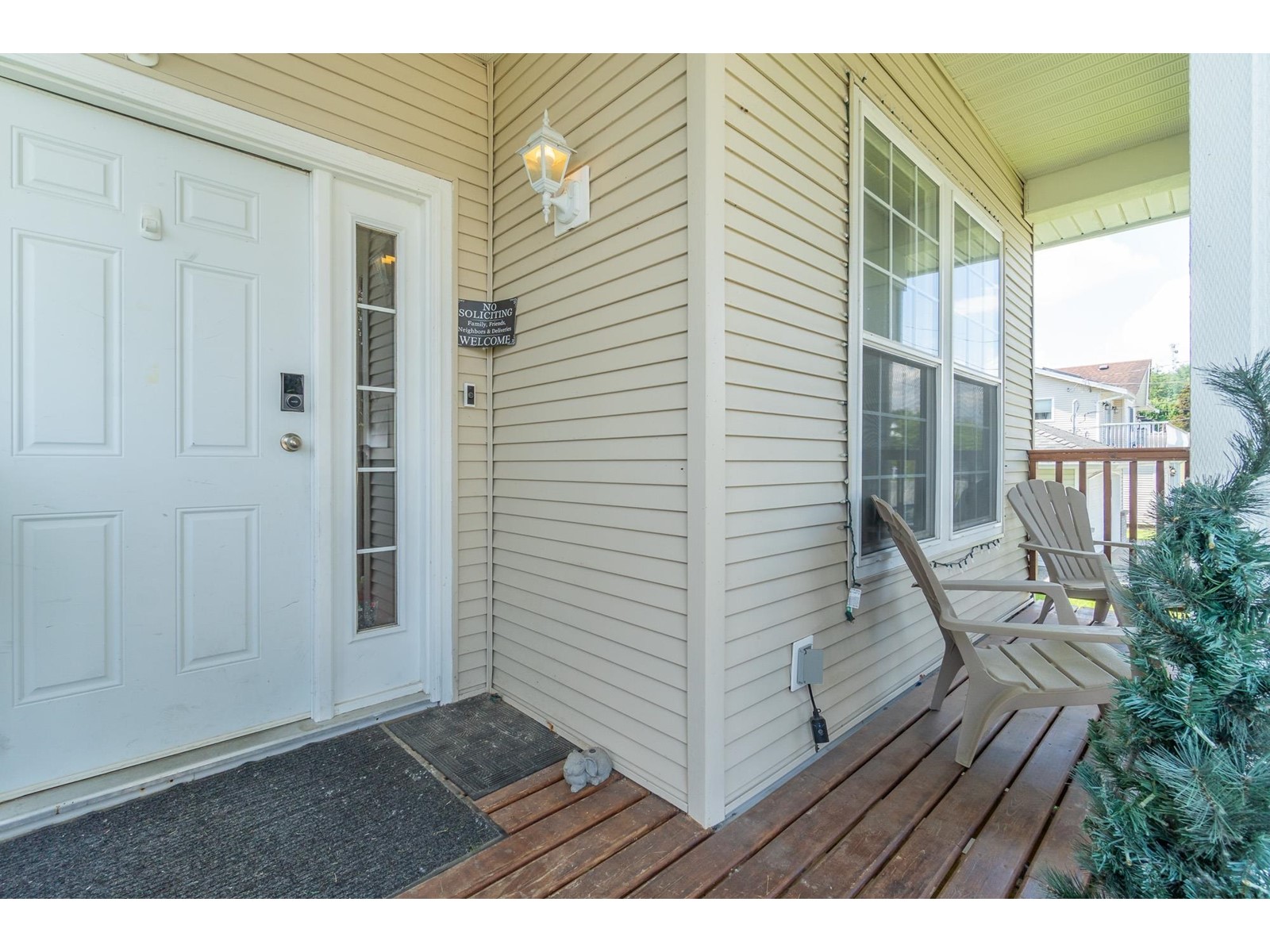 Property at 34730 2 AVENUE image 4