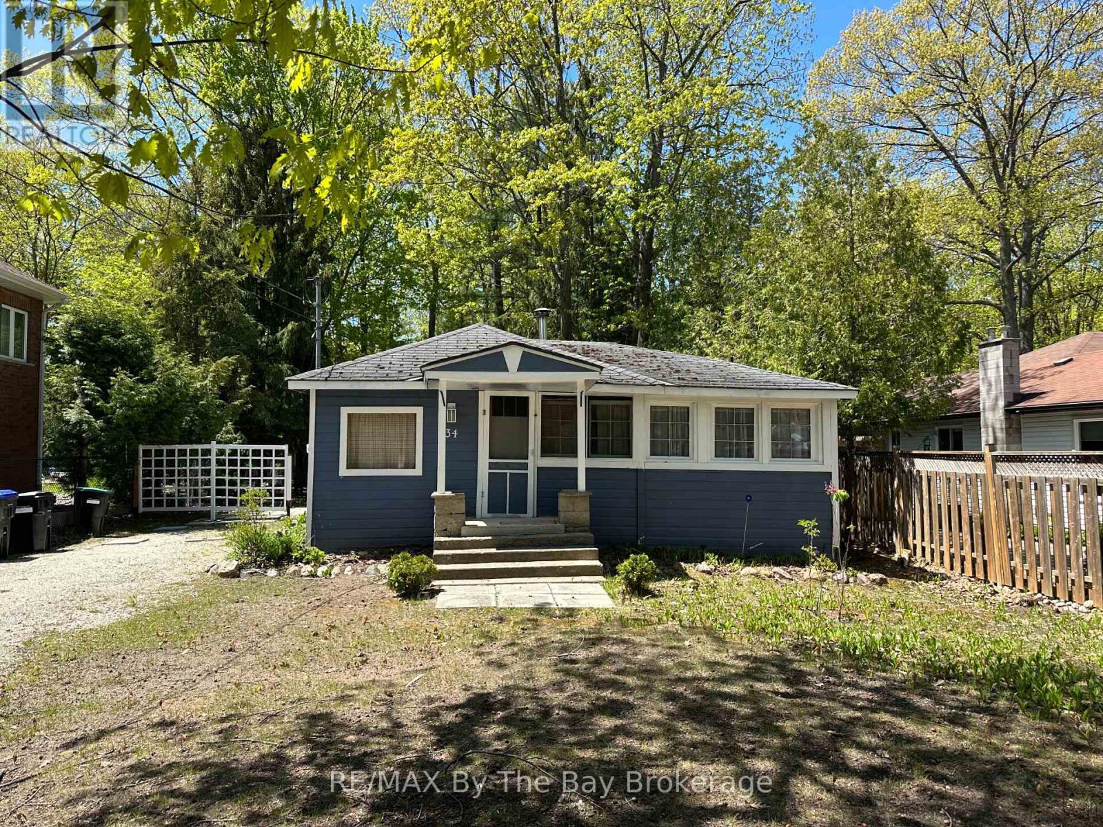 134 SUNNIDALE ROAD, Wasaga Beach, Ontario