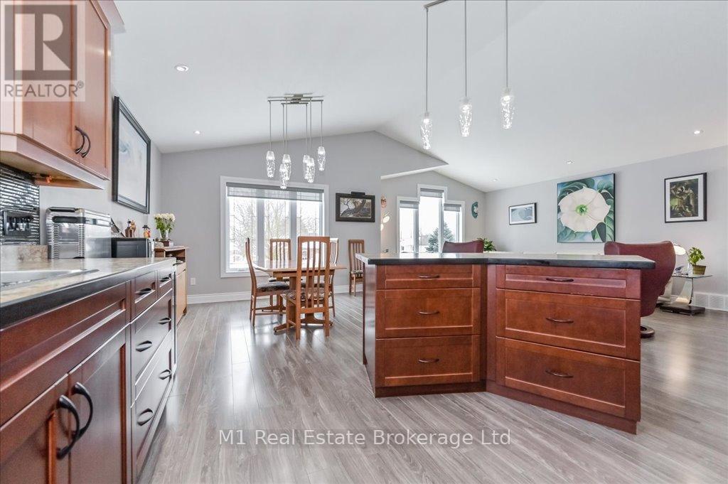 781 Princess Street, Wellington North, Ontario  N0G 2L3 - Photo 16 - X12173894