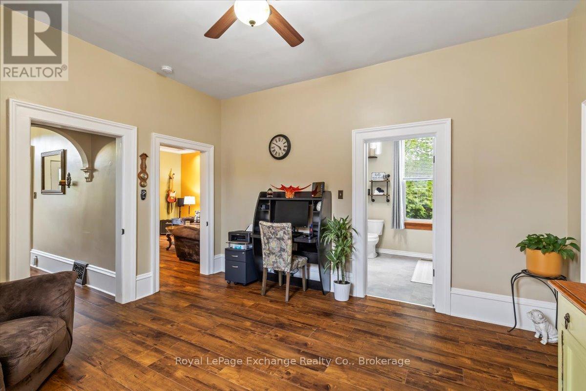 144 Yonge Street S, Arran-Elderslie, Ontario  N0H 2N0 - Photo 23 - X12173948