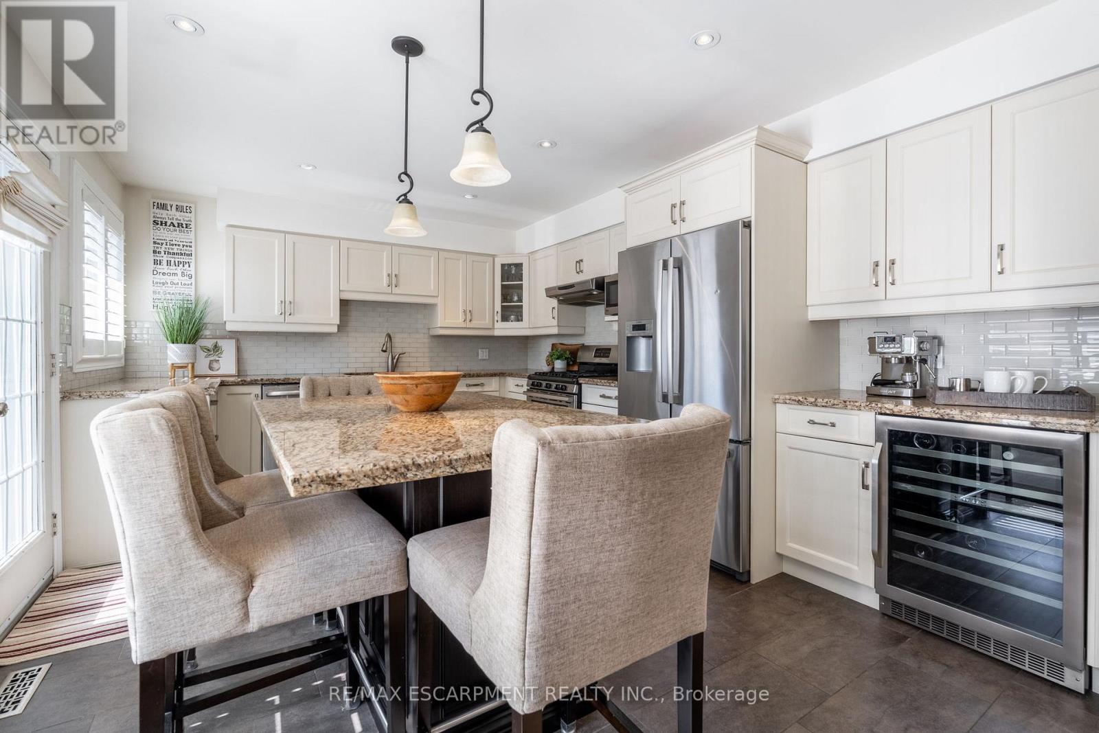 5170 Ridgewell Road, Burlington, Ontario  L7L 6N7 - Photo 7 - W12173800