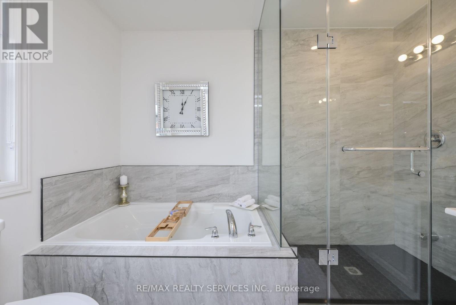 7 - 2179c Weston Road E, Toronto, Ontario  M9N 0B5 - Photo 28 - W12173809