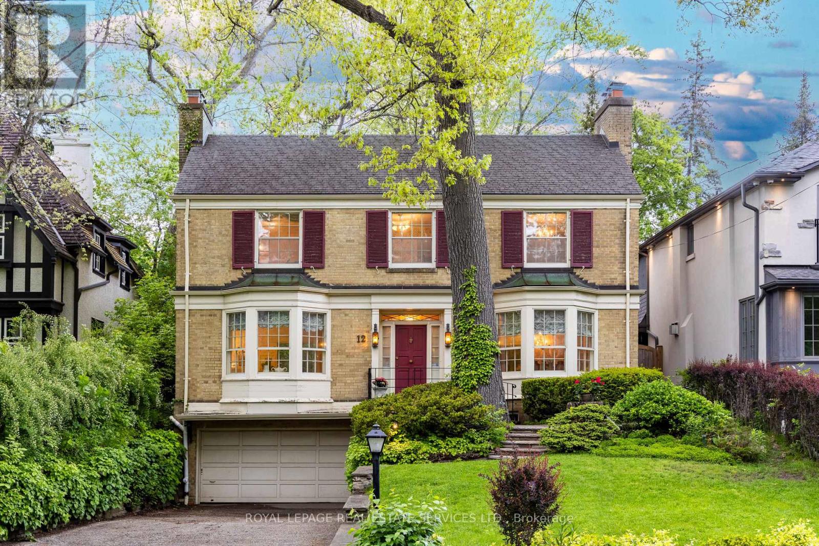 12 Queen Marys Drive, Toronto, Ontario  M8X 1S2 - Photo 1 - W12173814