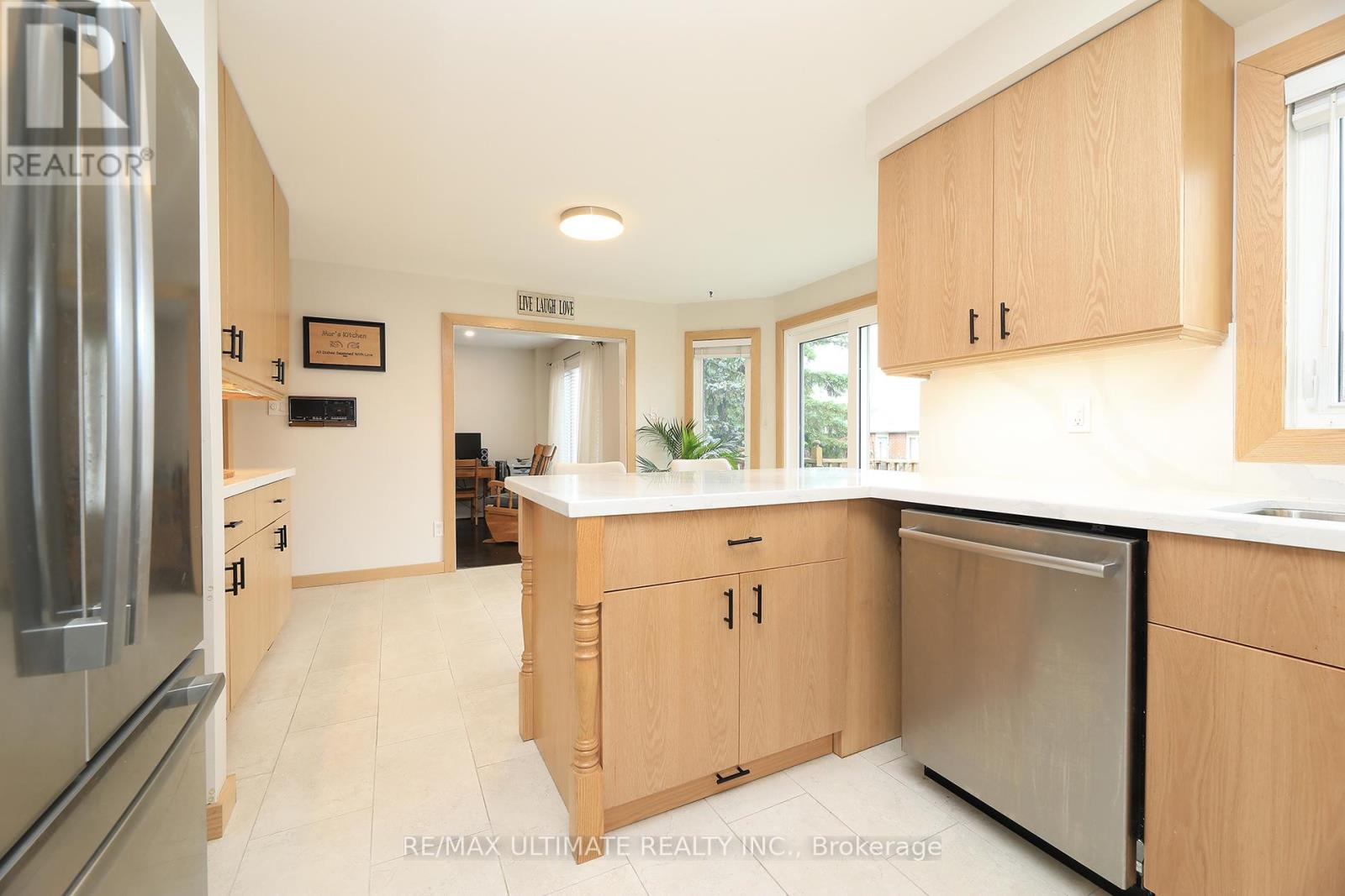 1169 Ewing Crescent, Mississauga, Ontario  L5V 1C1 - Photo 12 - W12173833