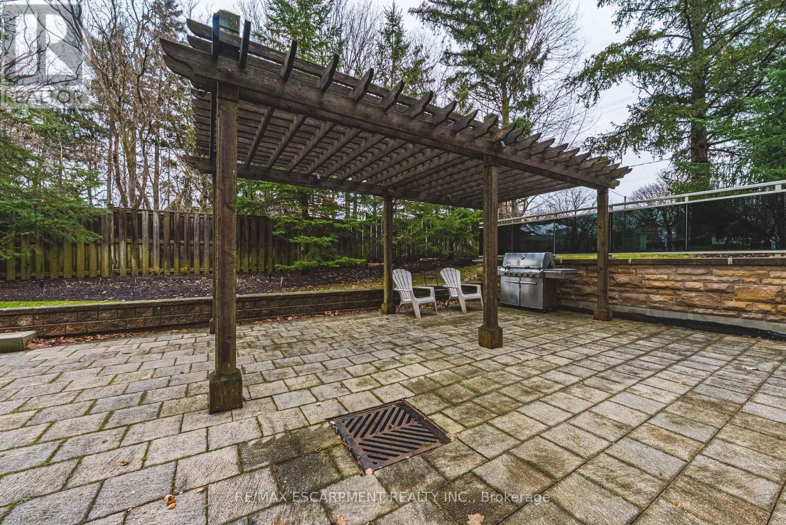 107 - 125 Wilson Street W, Hamilton, Ontario  L9G 0B3 - Photo 48 - X12173792