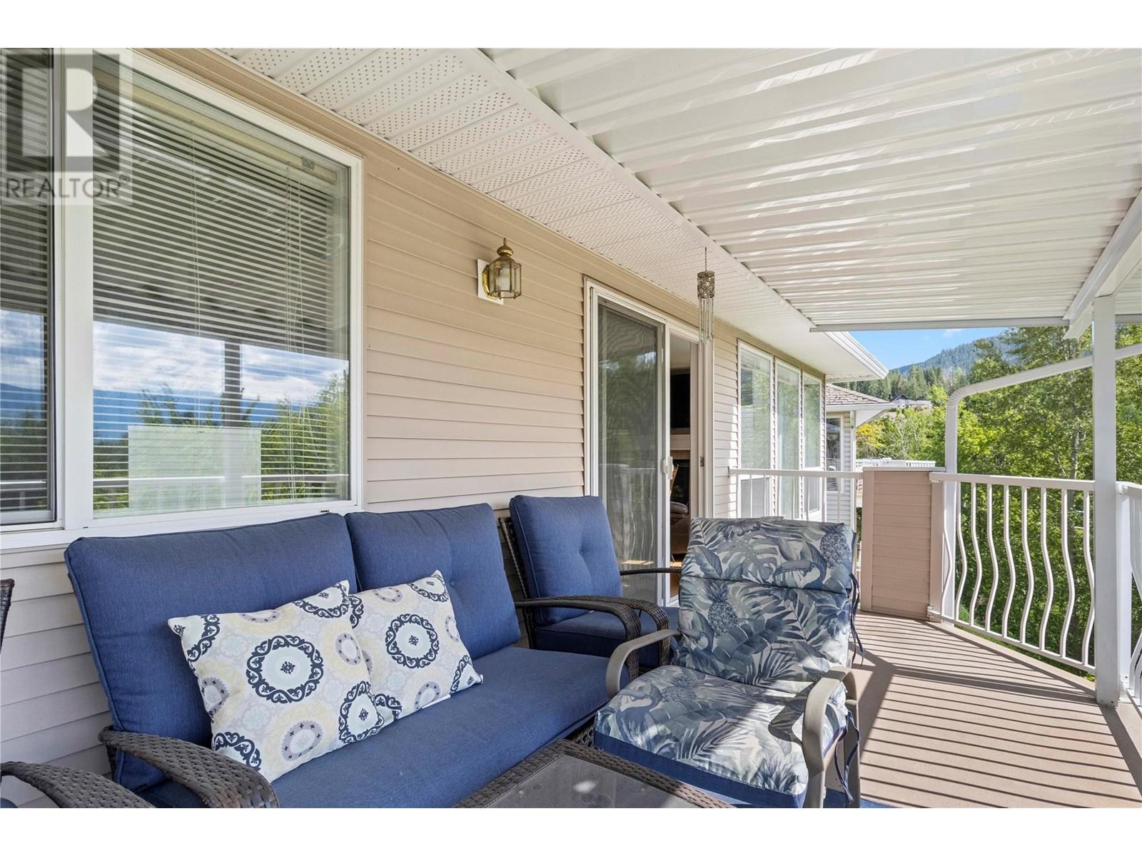 231 17 Street SE, Salmon Arm, BC V1E1R7
