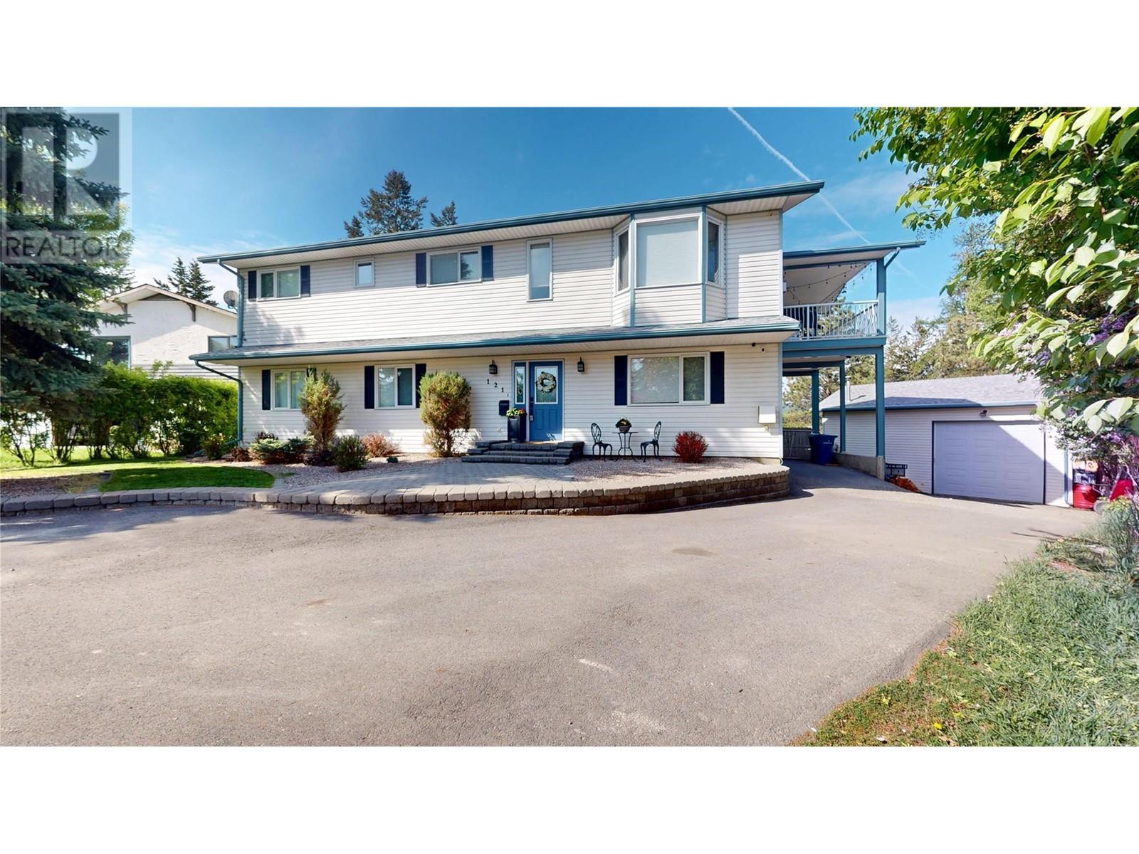 121 10TH Street S, Cranbrook, British Columbia