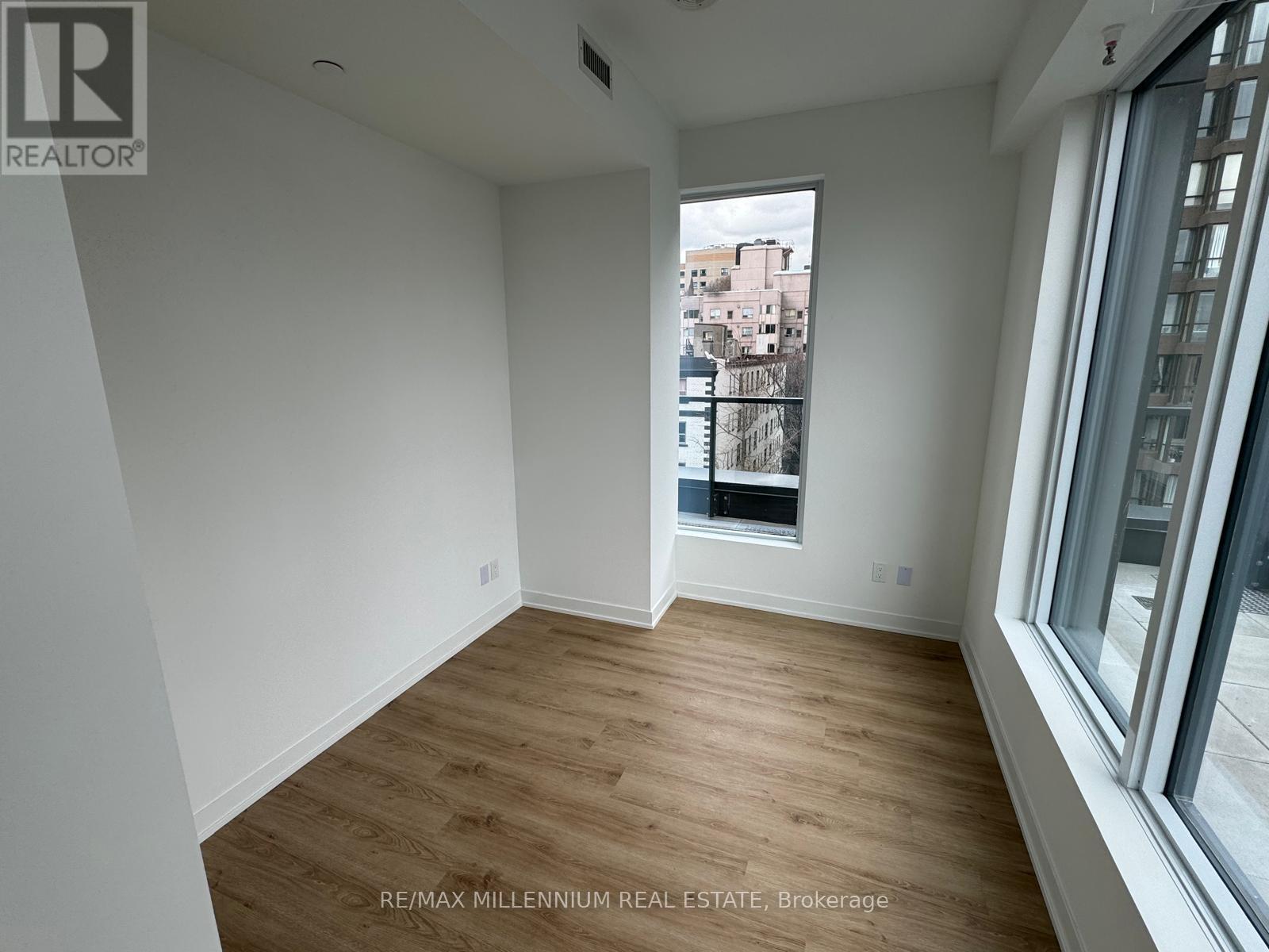 506 - 319 Jarvis Street, Toronto, Ontario  M5B 0C8 - Photo 8 - C12173867
