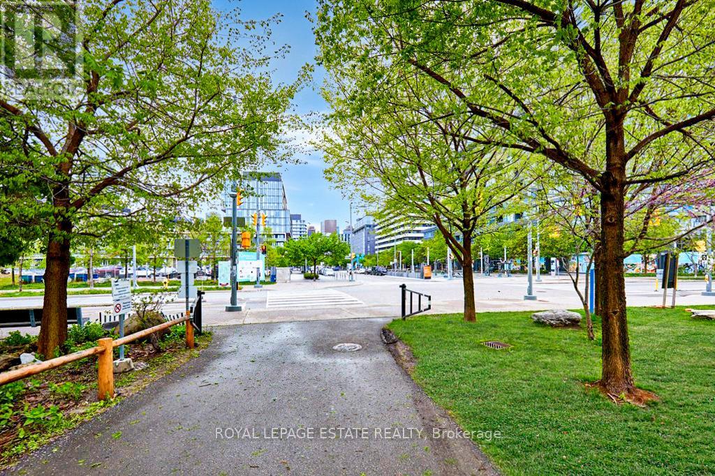 N419 - 120 Bayview Avenue, Toronto, Ontario  M5A 0G4 - Photo 35 - C12173869
