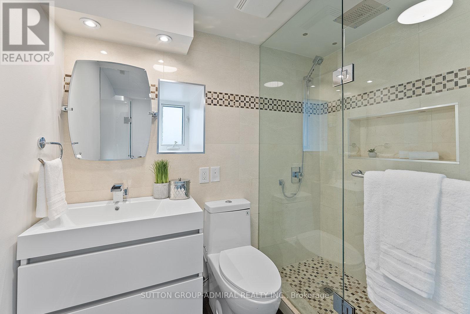 235 Bain Avenue, Toronto, Ontario  M4K 1G2 - Photo 23 - E12173947