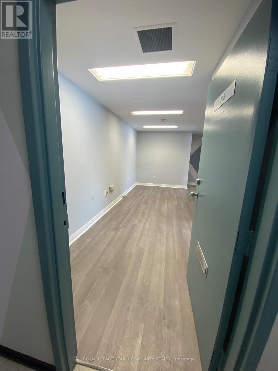 208 - 2560 Gerrard Street E, Toronto, Ontario  M1N 1W8 - Photo 3 - E12173969