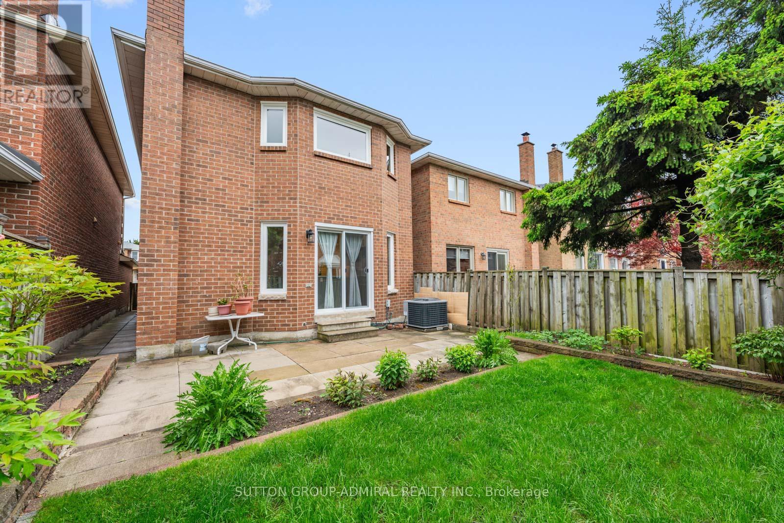 36 Whitney Place, Vaughan, Ontario  L4J 6V8 - Photo 41 - N12173965