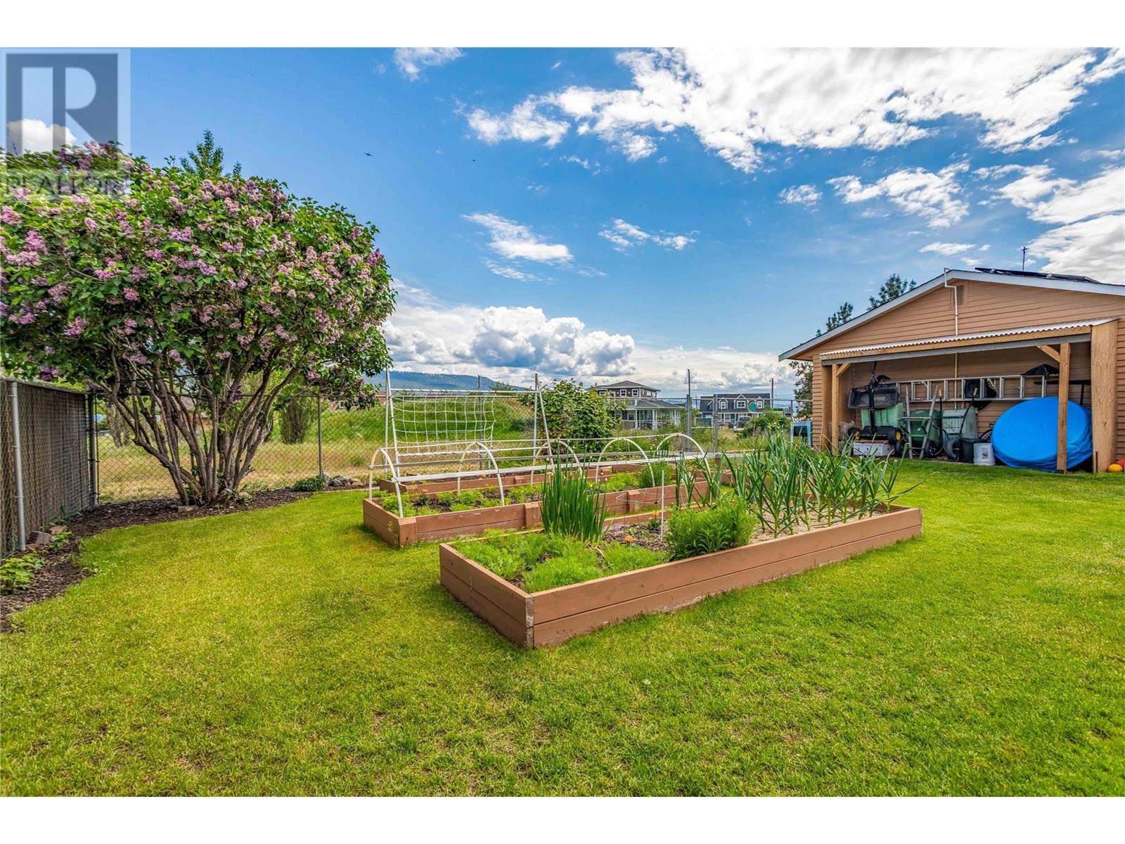 Property at 7281 Fintry Delta Road image 4
