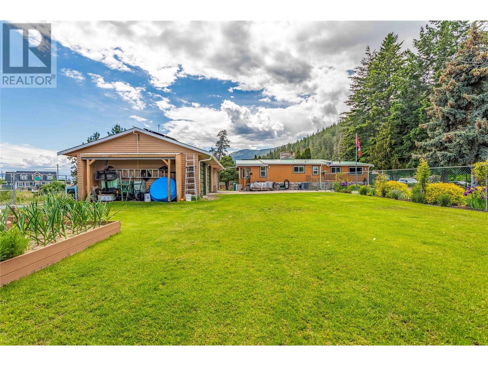 Property at 7281 Fintry Delta Road image 3