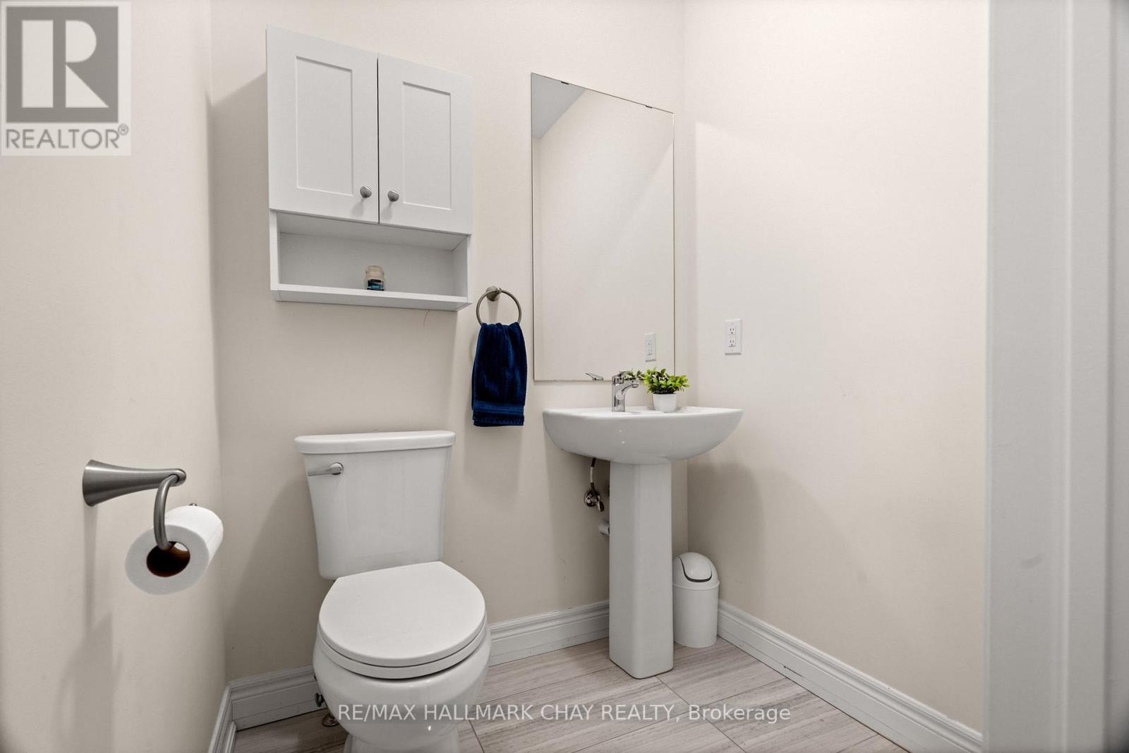 319 Atkinson Street, Clearview, Ontario  L0M 1S0 - Photo 5 - S12173561