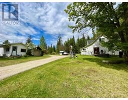 740 Highway 6 S, nakusp, British Columbia