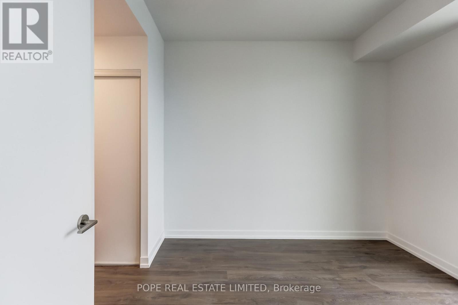 202 - 251 Masonry Way, Mississauga, Ontario  L5H 0B2 - Photo 14 - W12173849