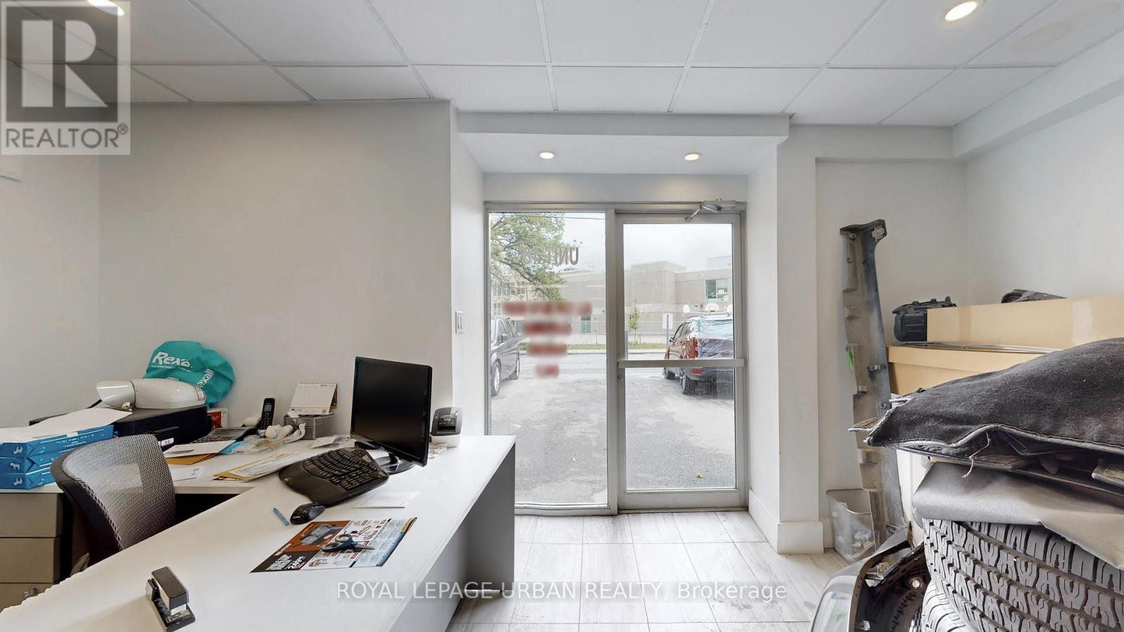 18 - 2 Rosemount Avenue, Toronto, Ontario  M9N 3B3 - Photo 5 - W12173871