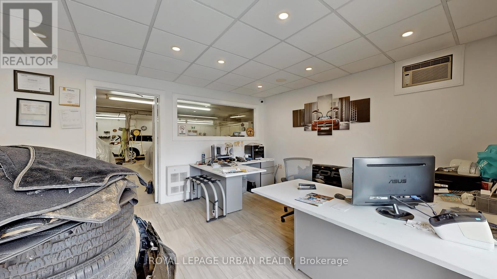 18 - 2 Rosemount Avenue, Toronto, Ontario  M9N 3B3 - Photo 6 - W12173871