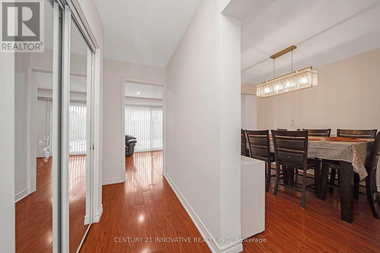 5 - 3175 Kirwin Avenue, Mississauga, Ontario  L5A 3M4 - Photo 8 - W12173909