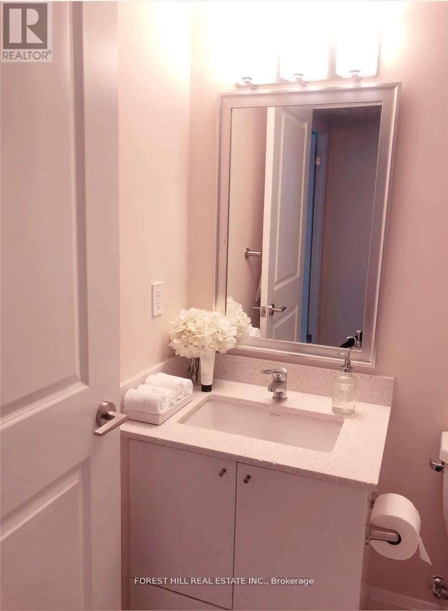 1407 - 55 Eglinton Avenue W, Mississauga, Ontario  L5R 3P5 - Photo 7 - W12173938