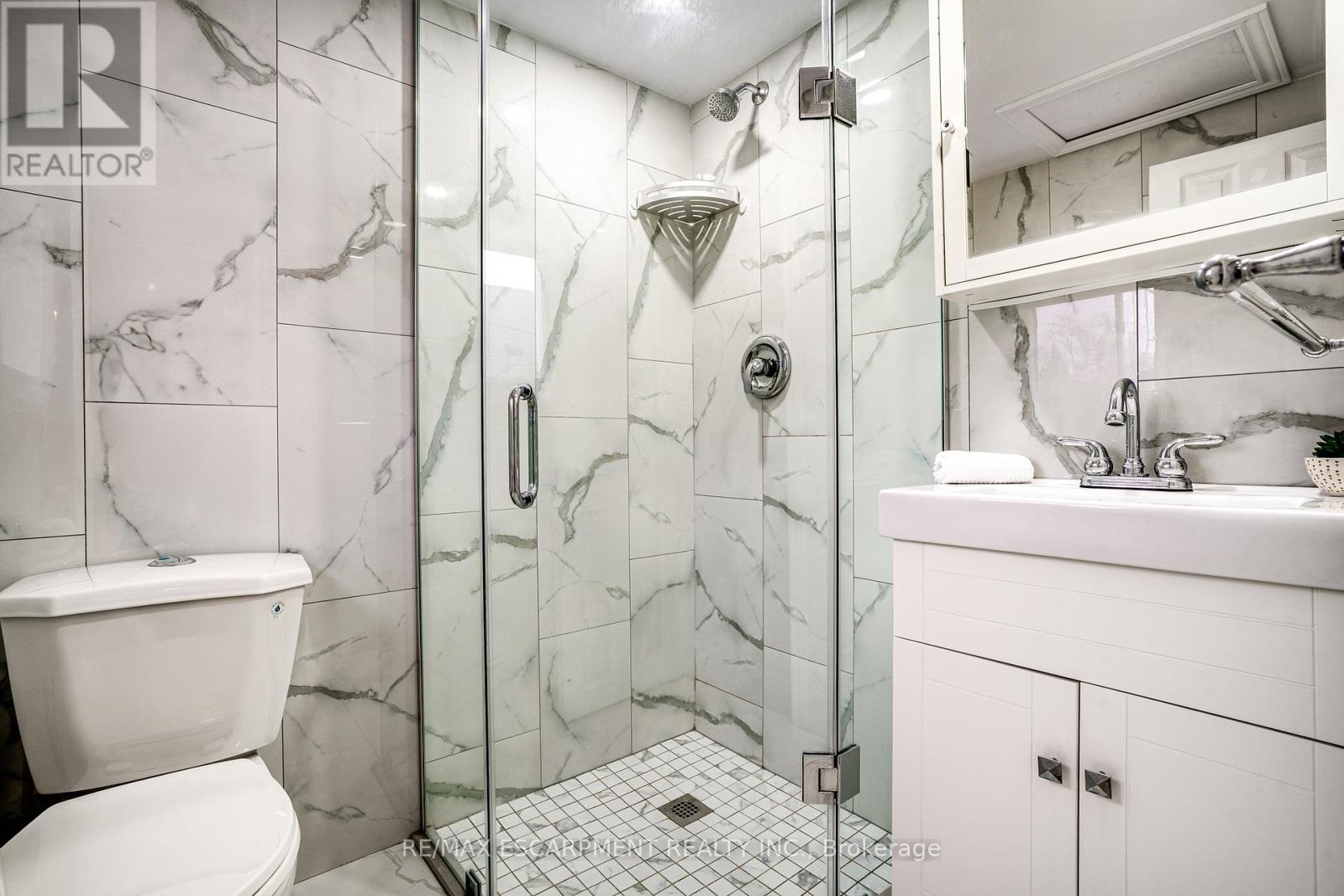 21 Chatham Street, Hamilton (Kirkendall), Ontario  L8P 2B3 - Photo 41 - X12007451