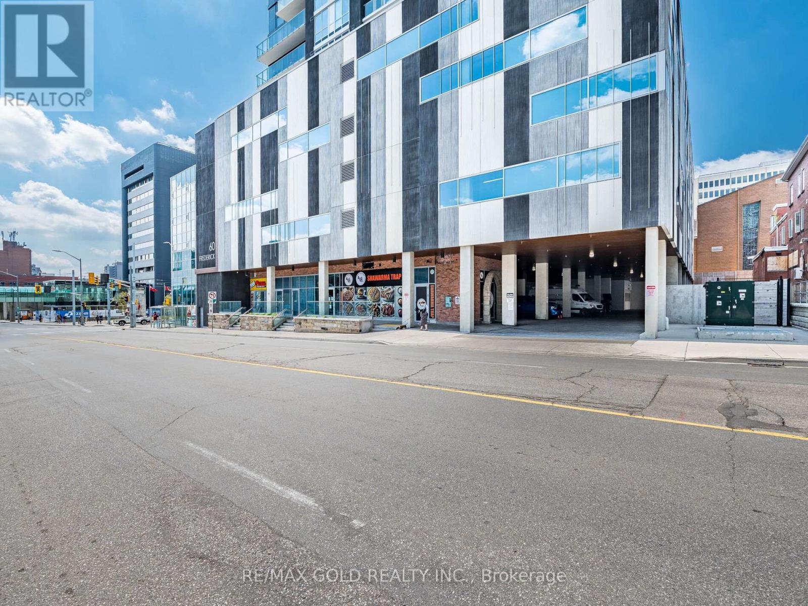 Property at 1112 - 60 FREDERICK STREET image 4