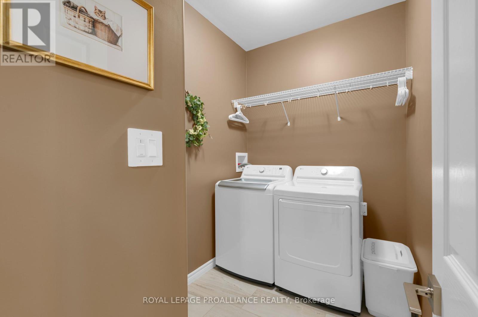 47 Athabaska Drive, Belleville, Ontario  K8N 0T1 - Photo 21 - X12173996