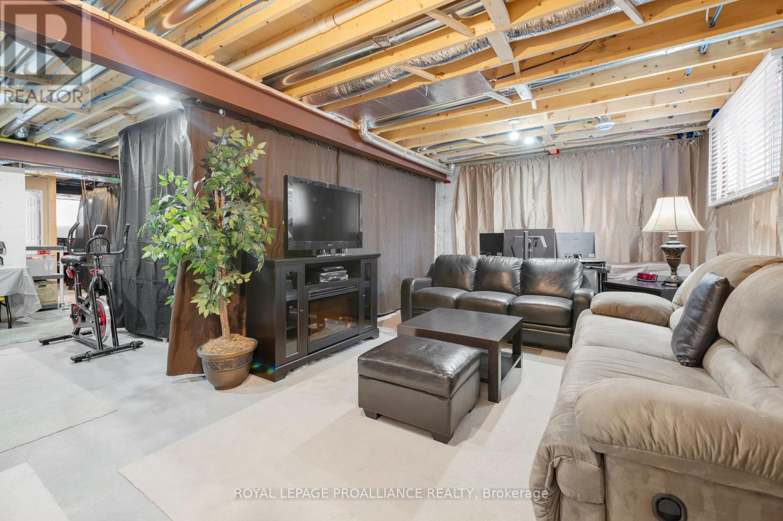 47 Athabaska Drive, Belleville, Ontario  K8N 0T1 - Photo 22 - X12173996