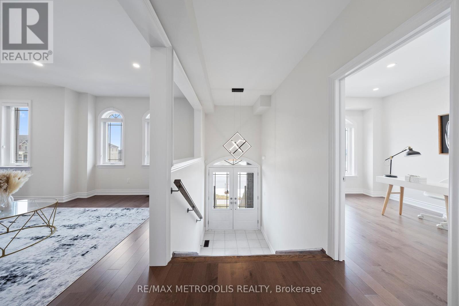 Property at 147 KENNEDY BOULEVARD image 4