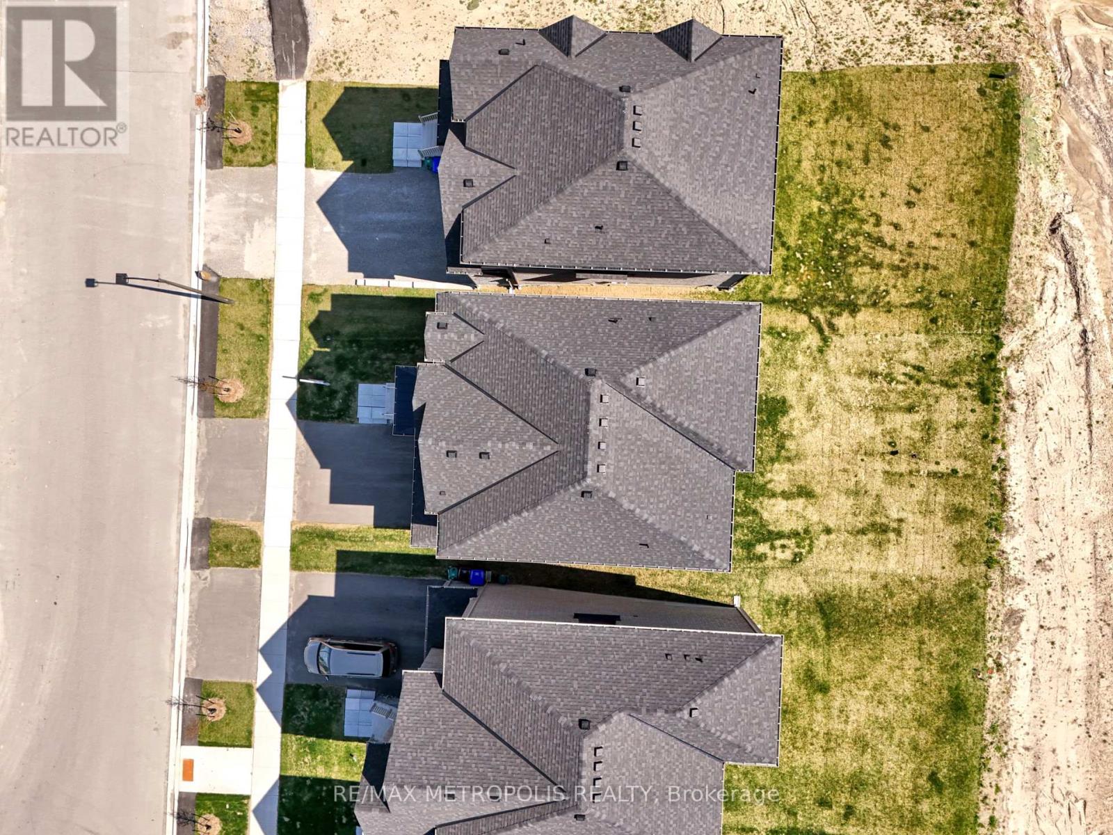 147 Kennedy Boulevard, New Tecumseth, Ontario  L9R 0W1 - Photo 41 - N12086466