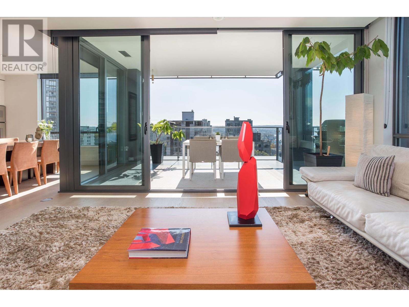 Listing Picture 3 of 35 : 1003 1171 JERVIS STREET, Vancouver / 溫哥華 - 魯藝地產 Yvonne Lu Group - MLS Medallion Club Member