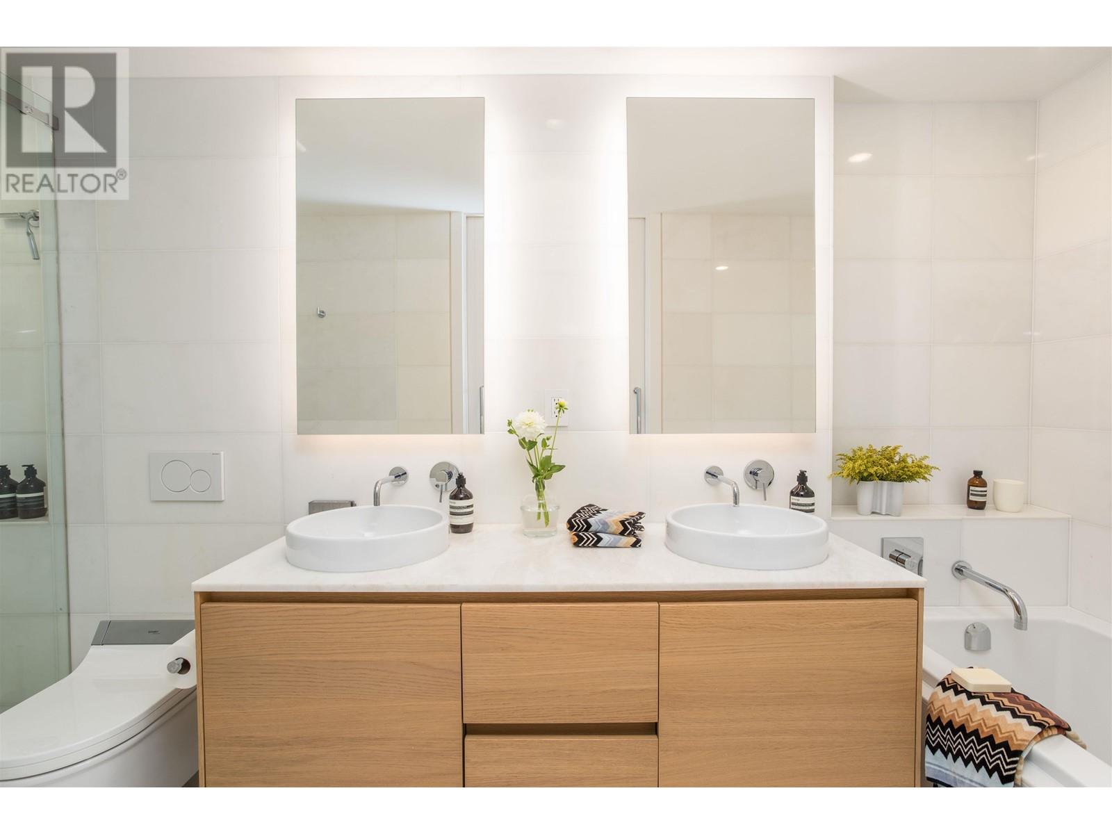 Listing Picture 16 of 35 : 1003 1171 JERVIS STREET, Vancouver / 溫哥華 - 魯藝地產 Yvonne Lu Group - MLS Medallion Club Member