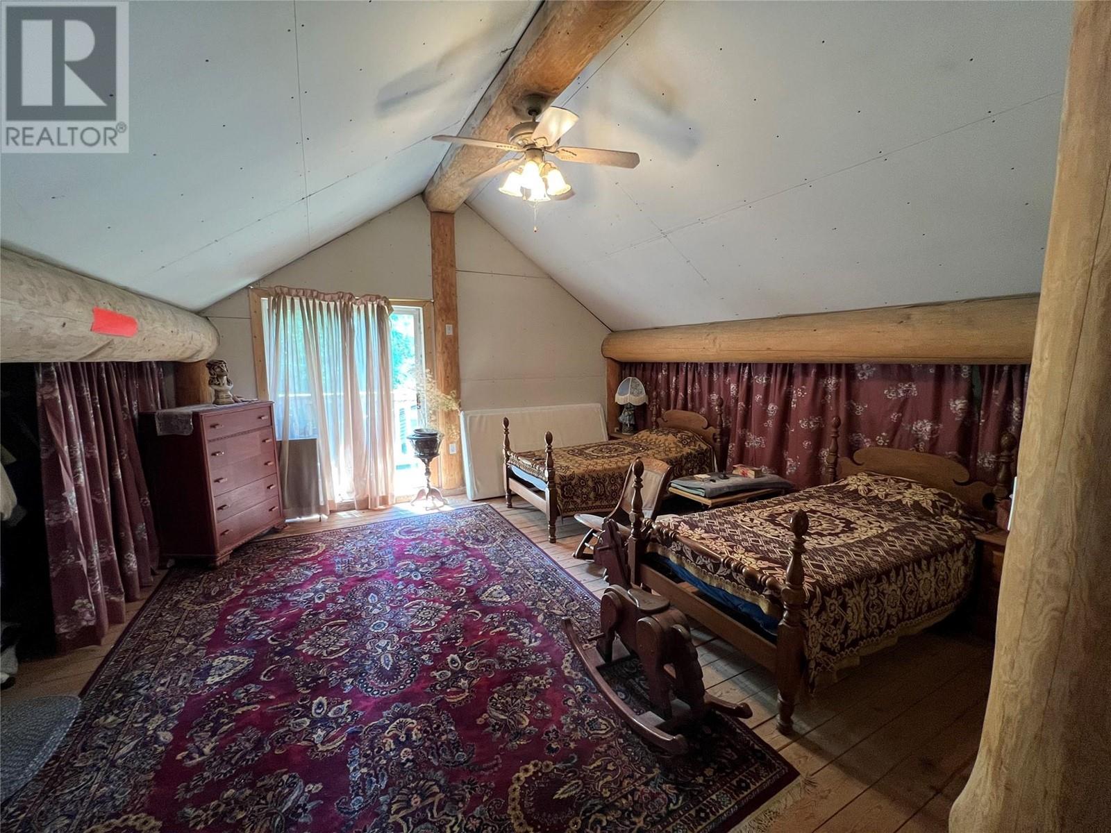 7349 Majestic Road, Kingsgate, British Columbia  V0B 1V1 - Photo 11 - 10347453