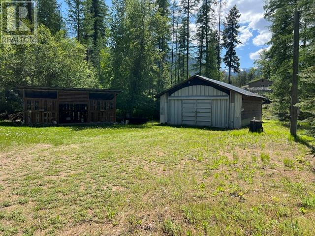 7349 MAJESTIC Road, Kingsgate, BC V0B1V1