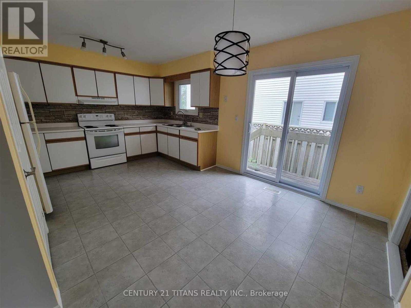 920 Heenan Street, Cobourg, Ontario  K9A 5H1 - Photo 5 - X12173914