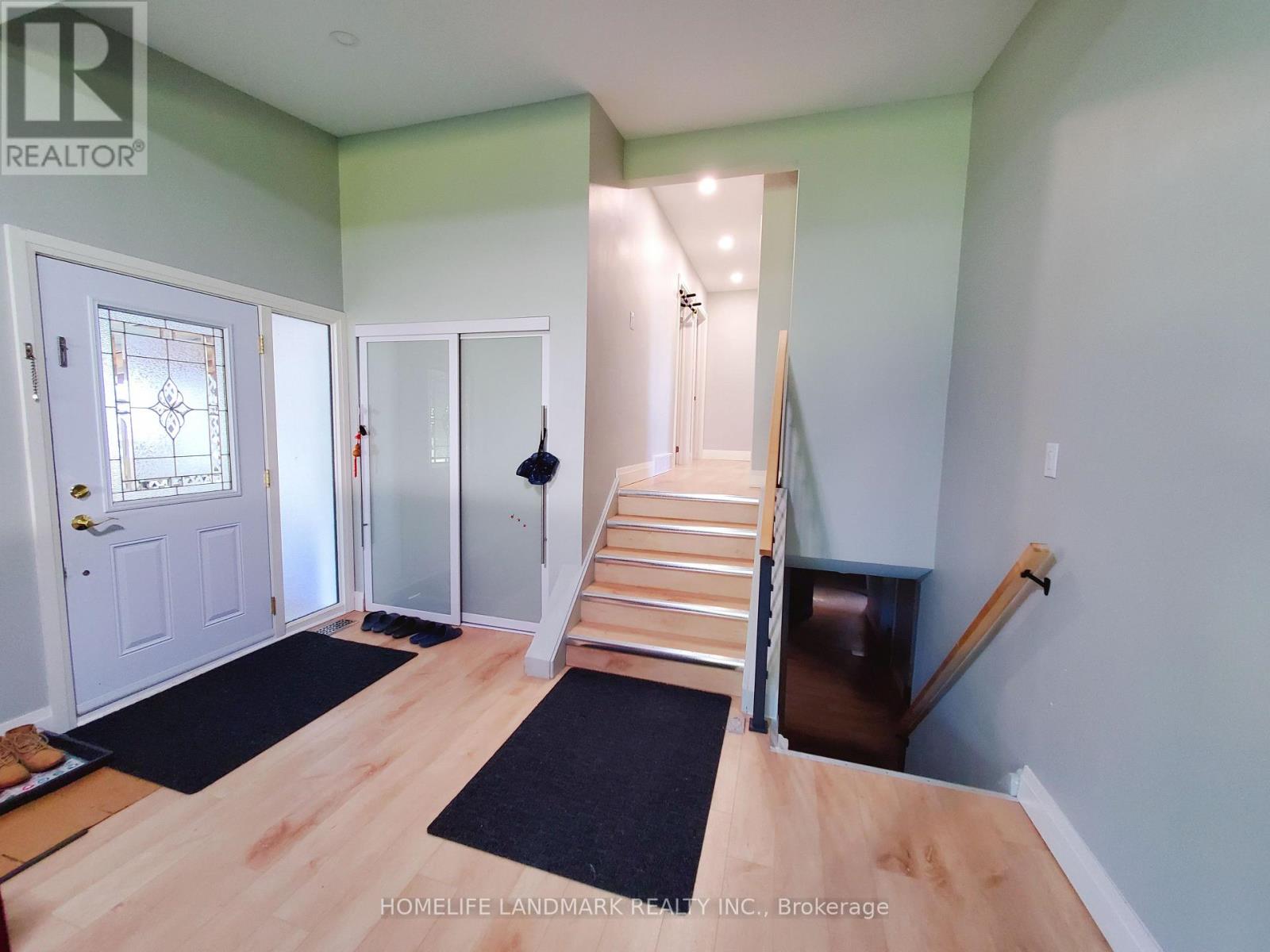 3109 Saint George Avenue, Niagara Falls, Ontario  L2J 2P3 - Photo 4 - X12173930