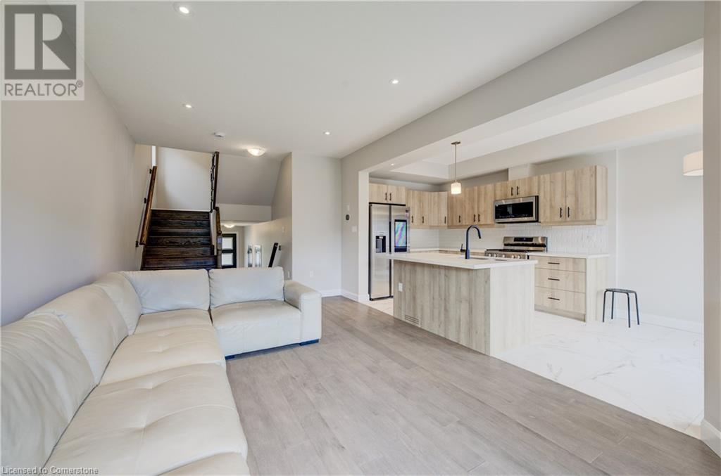 71 Bensley Lane, Hamilton, Ontario  L9C 0E9 - Photo 8 - 40733497