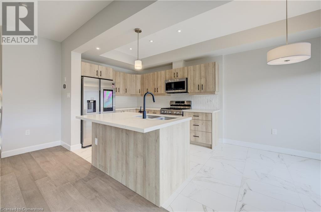 71 Bensley Lane, Hamilton, Ontario  L9C 0E9 - Photo 9 - 40733497
