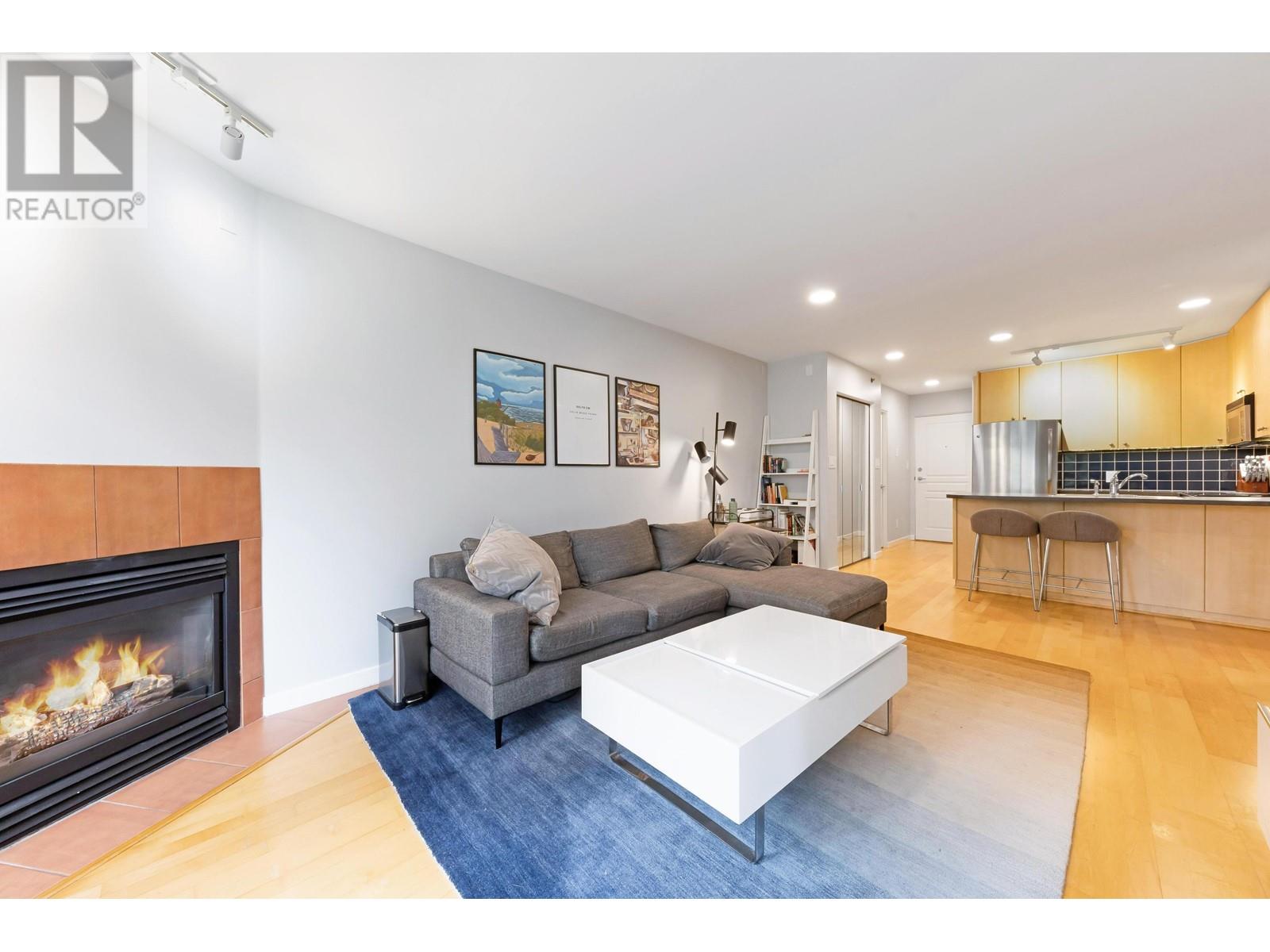 508 819 Hamilton Street, Vancouver, British Columbia  V6B 6M2 - Photo 1 - R3006933