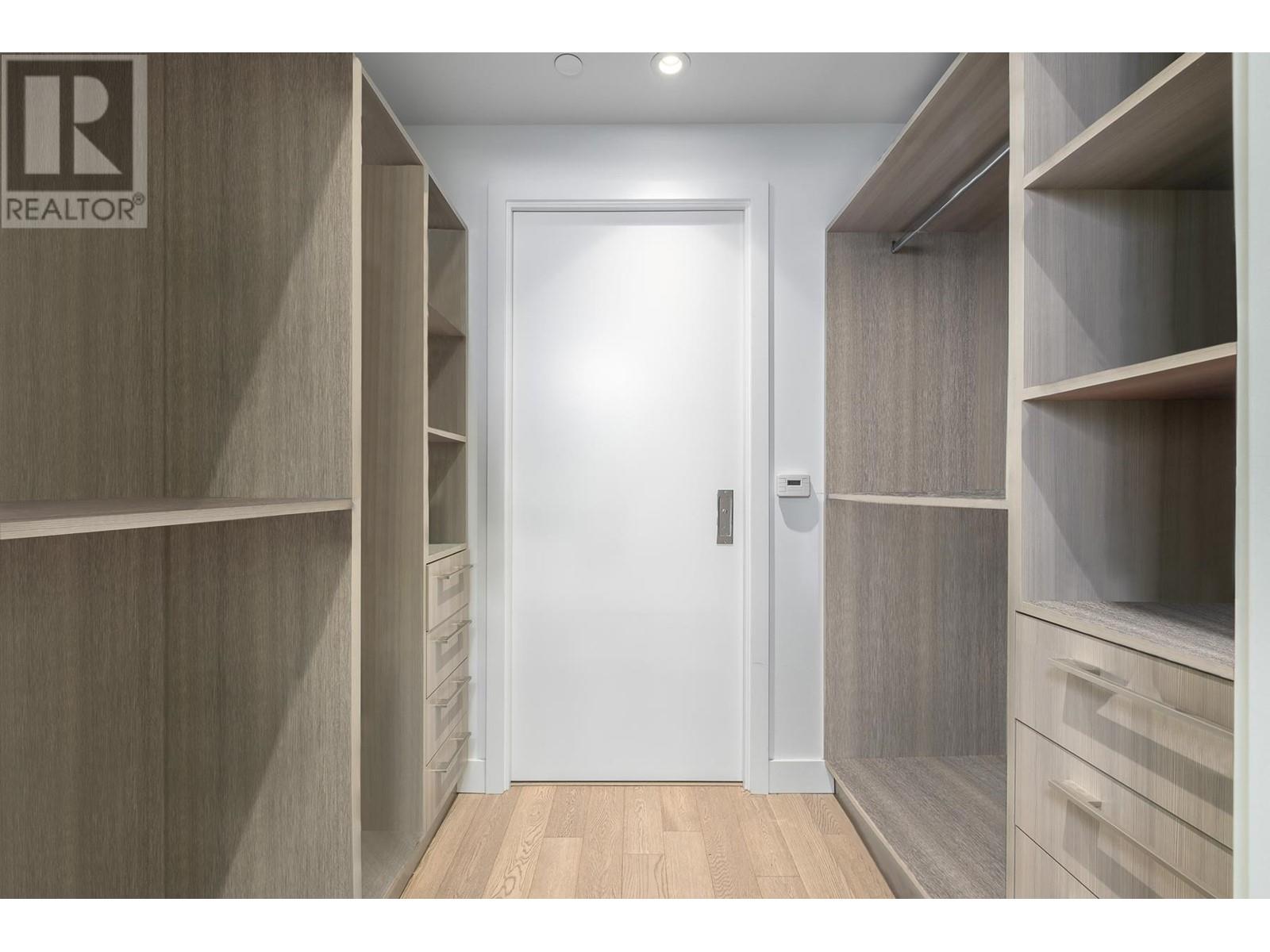 222 3220 Connaught Crescent, North Vancouver, British Columbia  V7R 0A5 - Photo 12 - R3006953