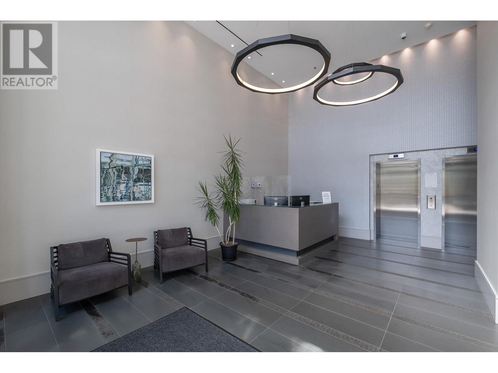 222 3220 Connaught Crescent, North Vancouver, British Columbia  V7R 0A5 - Photo 2 - R3006953
