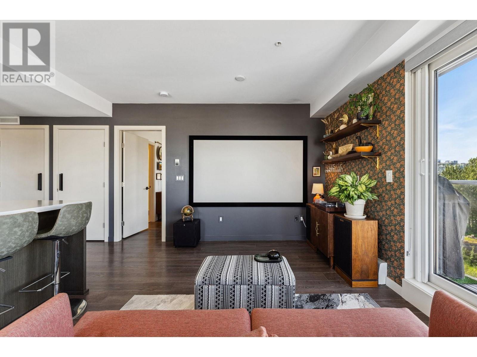 615 384 E 1st Avenue, Vancouver, British Columbia  V5T 0G5 - Photo 2 - R3006960