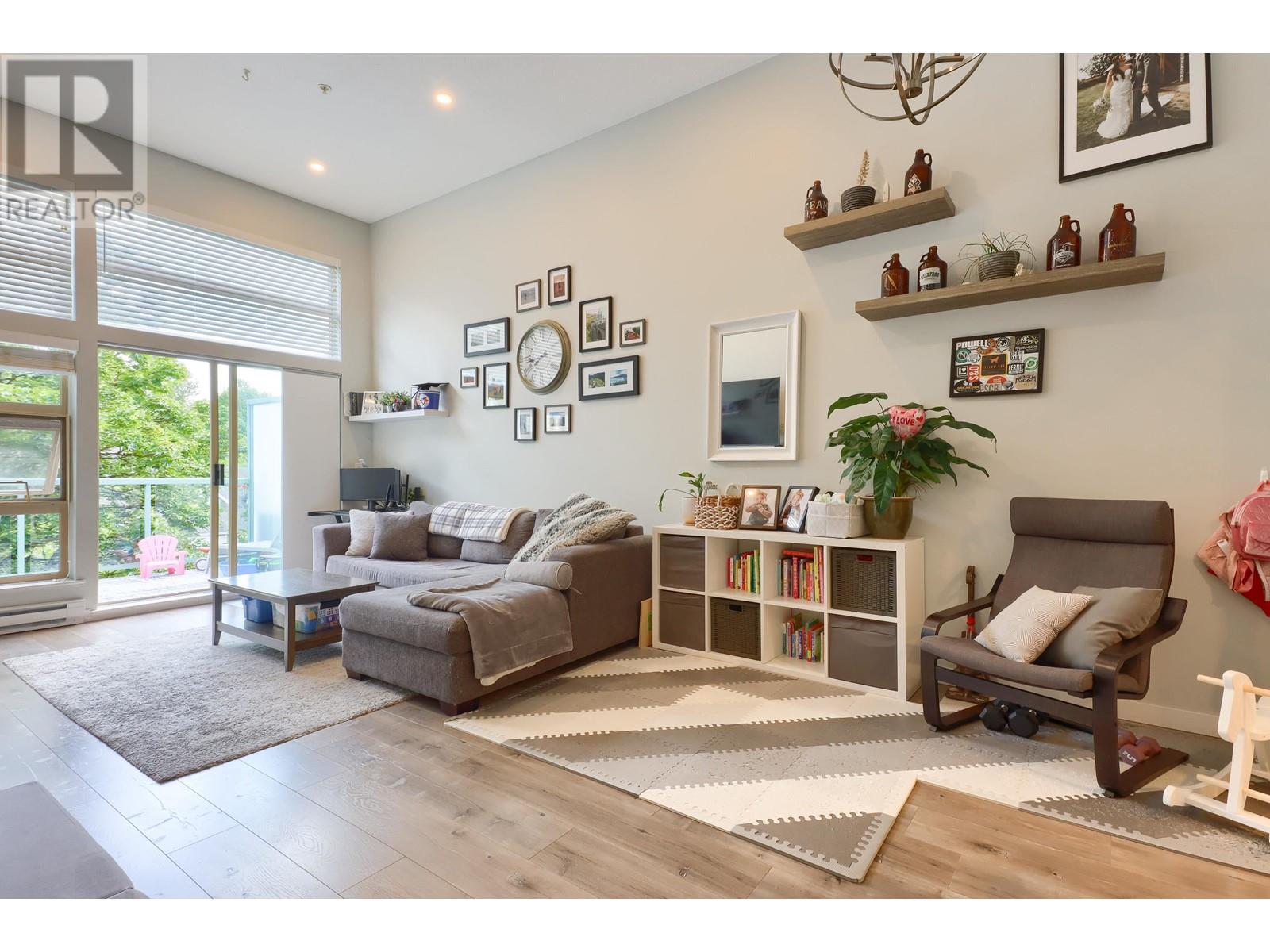 605 301 Maude Road, Port Moody, British Columbia  V3H 5B1 - Photo 2 - R3007020